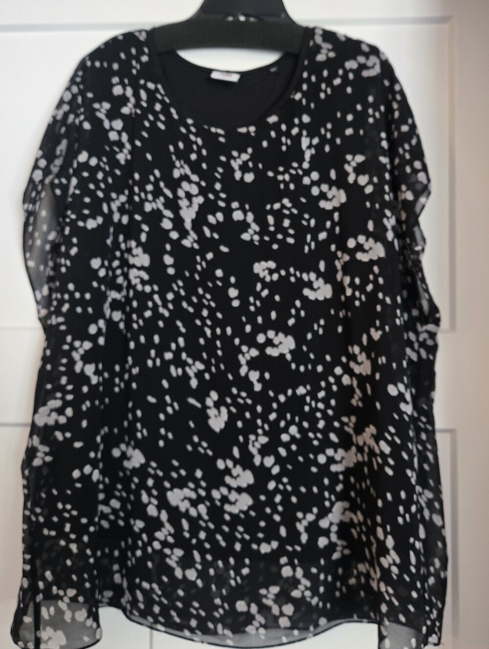 Cabi Top